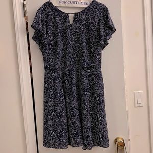3 for $30 Banana republic flowy dotted dress